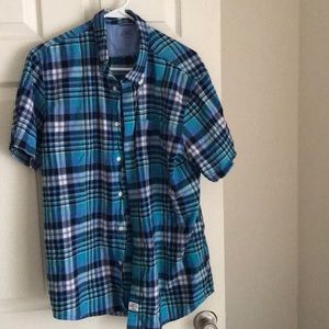 Short sleeve shirt